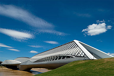 Pabellón-puente Expo Zaragoza. Zaha Zahid